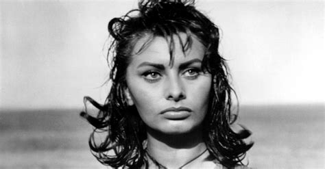 Sophia Loren nua, pelada